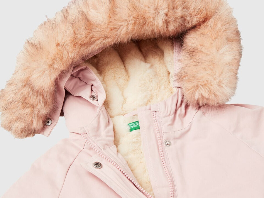 vadderad parkas med dragsko
